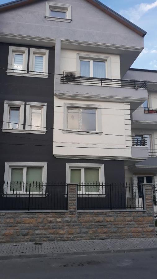 Odise'S Suite Korce Exterior photo