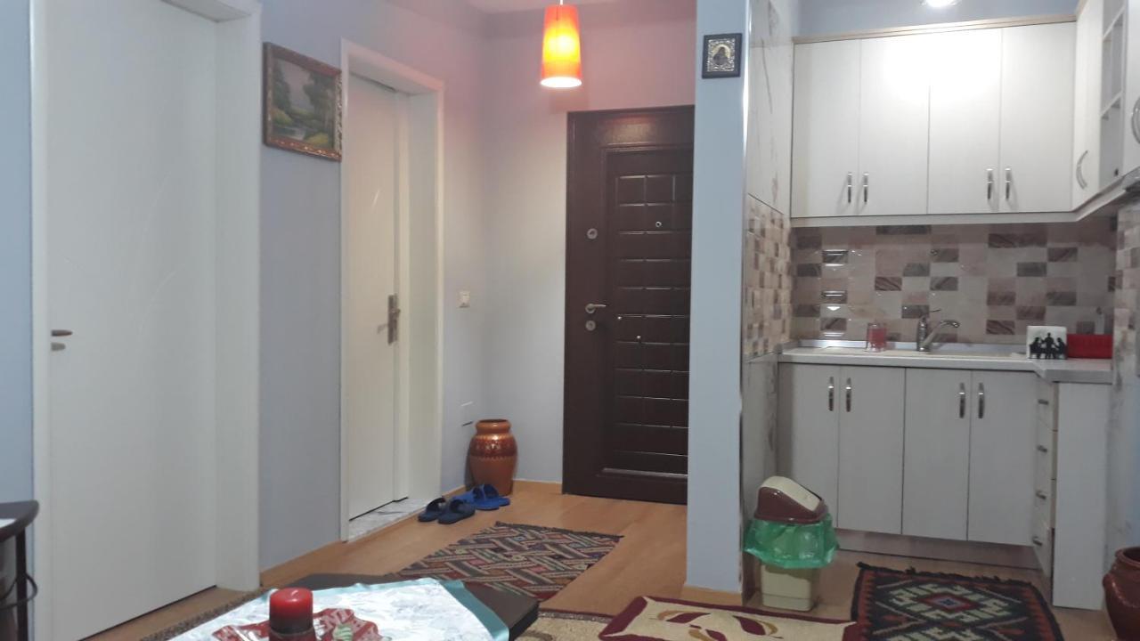 Odise'S Suite Korce Exterior photo
