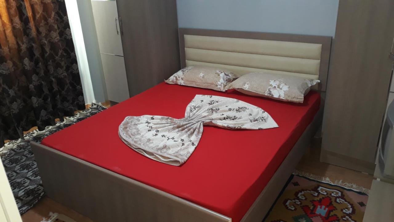 Odise'S Suite Korce Exterior photo